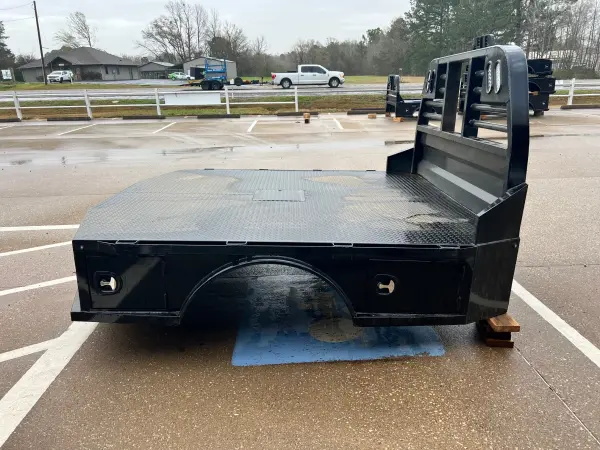 SKIRTED FORD 8FT DUALLY