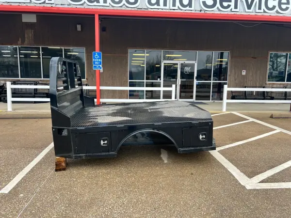 SKIRTED FORD 8FT DUALLY