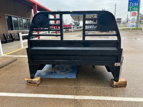 SKIRTED FORD 8FT DUALLY